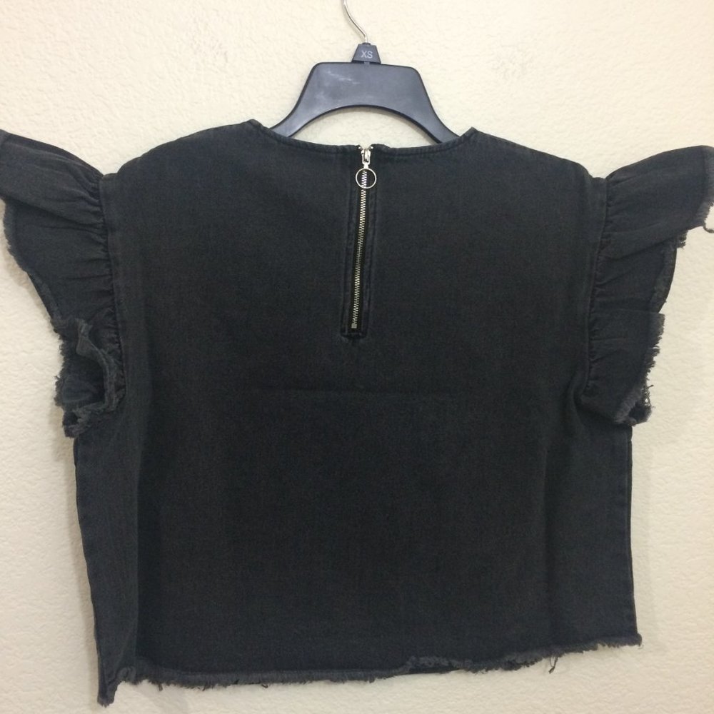 K/LAB Ruffle Sleeve Top Washed Out Black Denim NWT - Picture 4 of 10